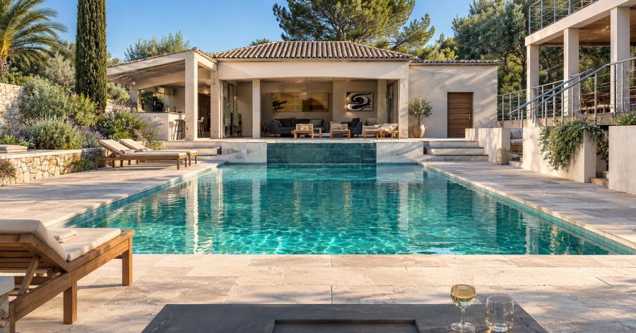 Piscine et pool house provençal (photos de réalisations), conception Yves Zoccola